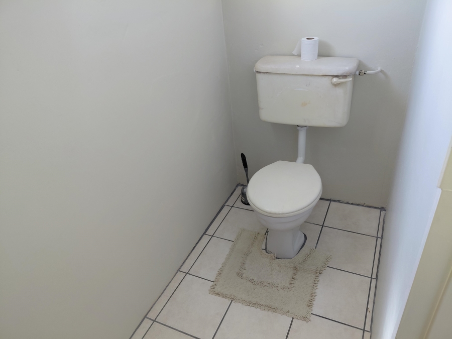 4 Bedroom Property for Sale in Heuwelkruin Eastern Cape